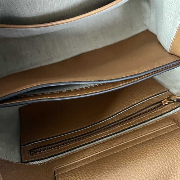 Tory Burch Britten Satchel - Picture 11 of 16